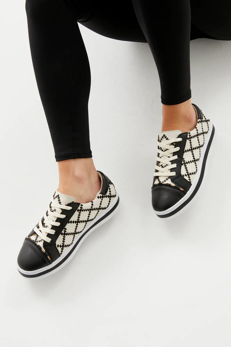 Alfie & Evie 'Pleat Sneaker' - Black/Cream