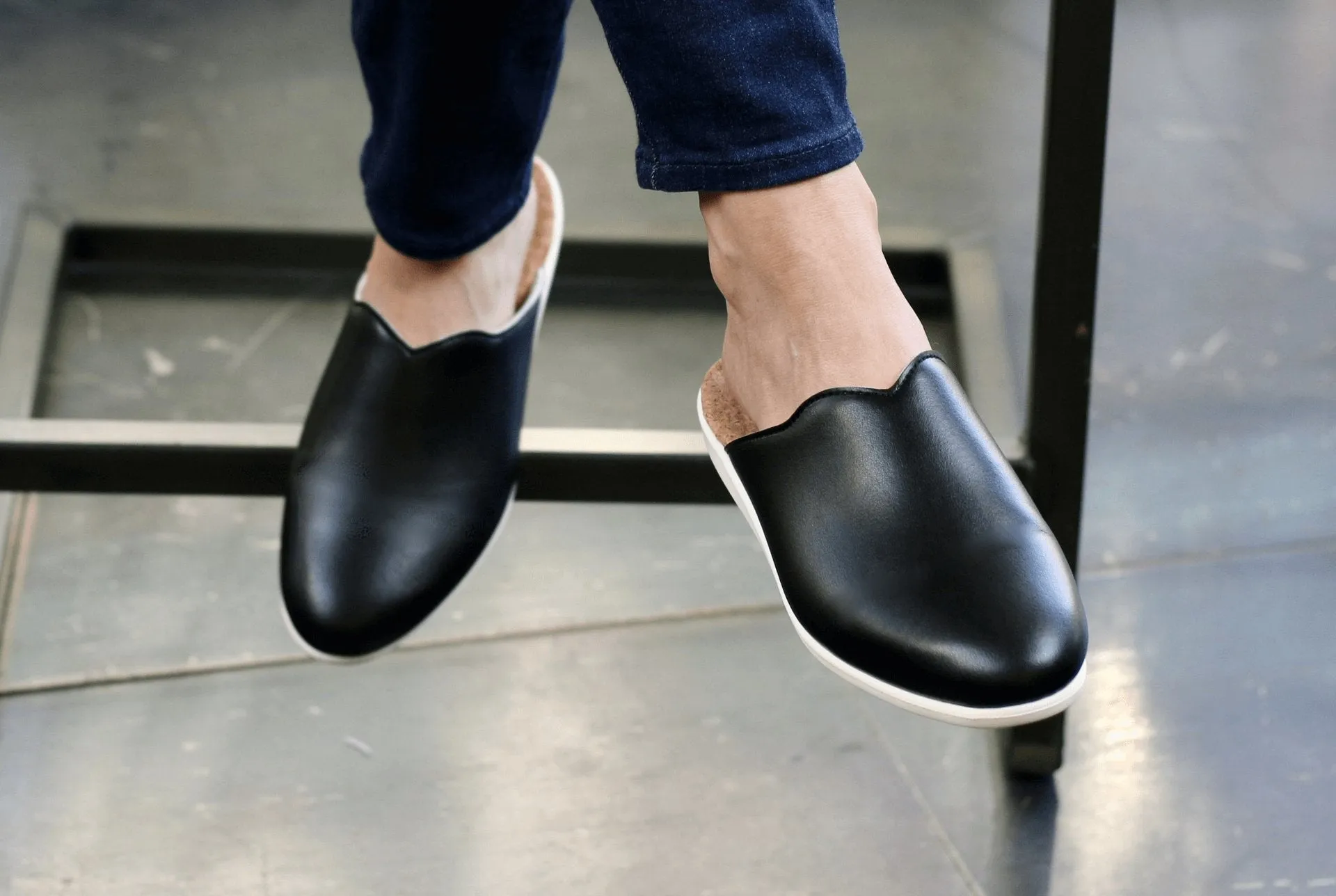 Black House Mules