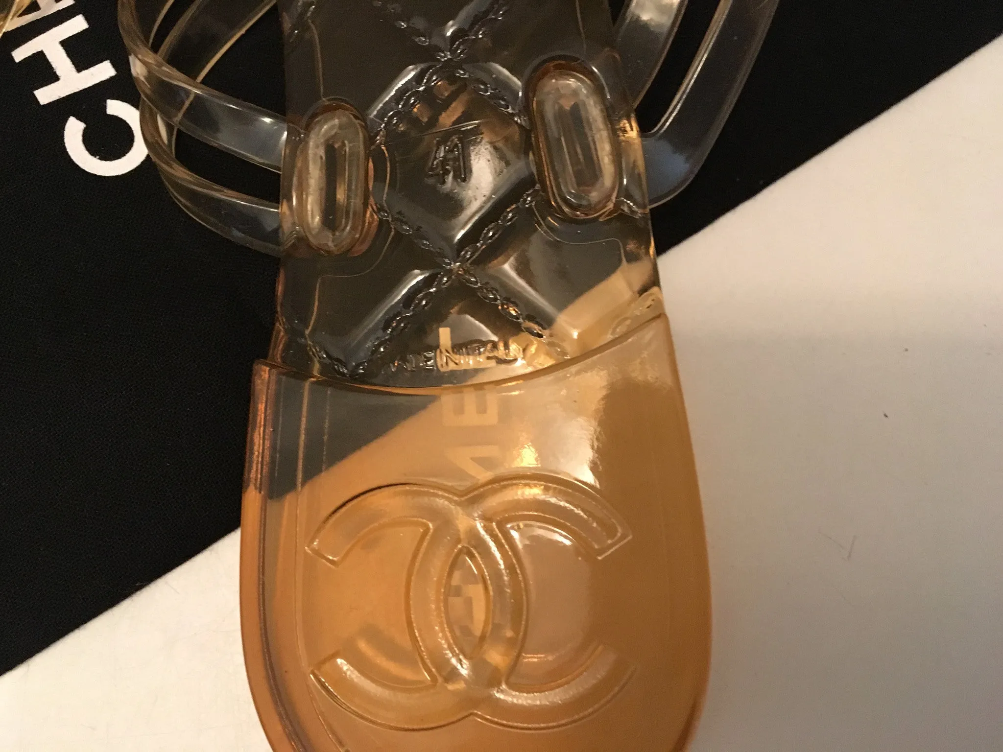 CHANEL CAMELLIA THONG SANDALS FLIP FLOPS SIZE 41 LADIES