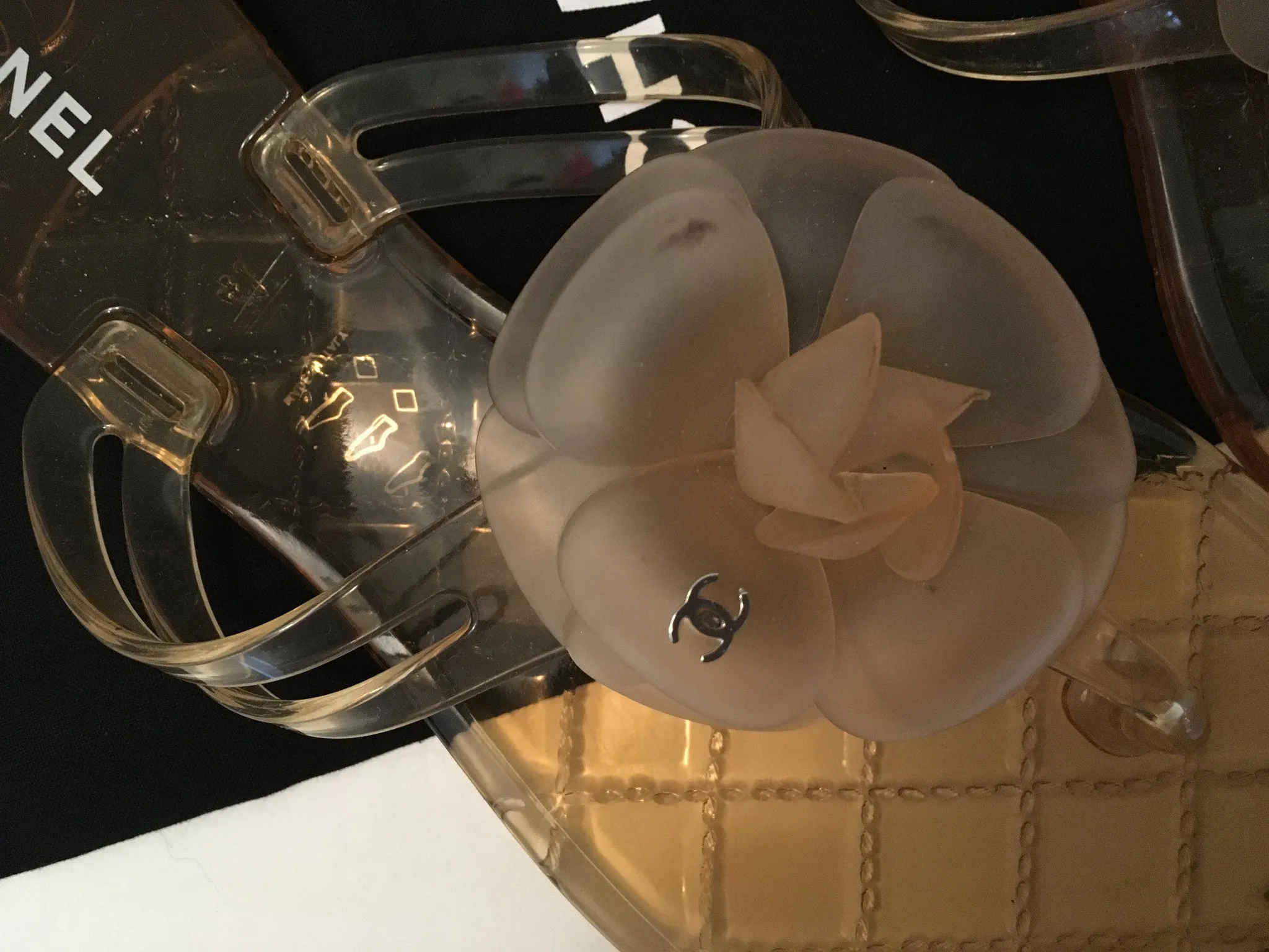 CHANEL CAMELLIA THONG SANDALS FLIP FLOPS SIZE 41 LADIES