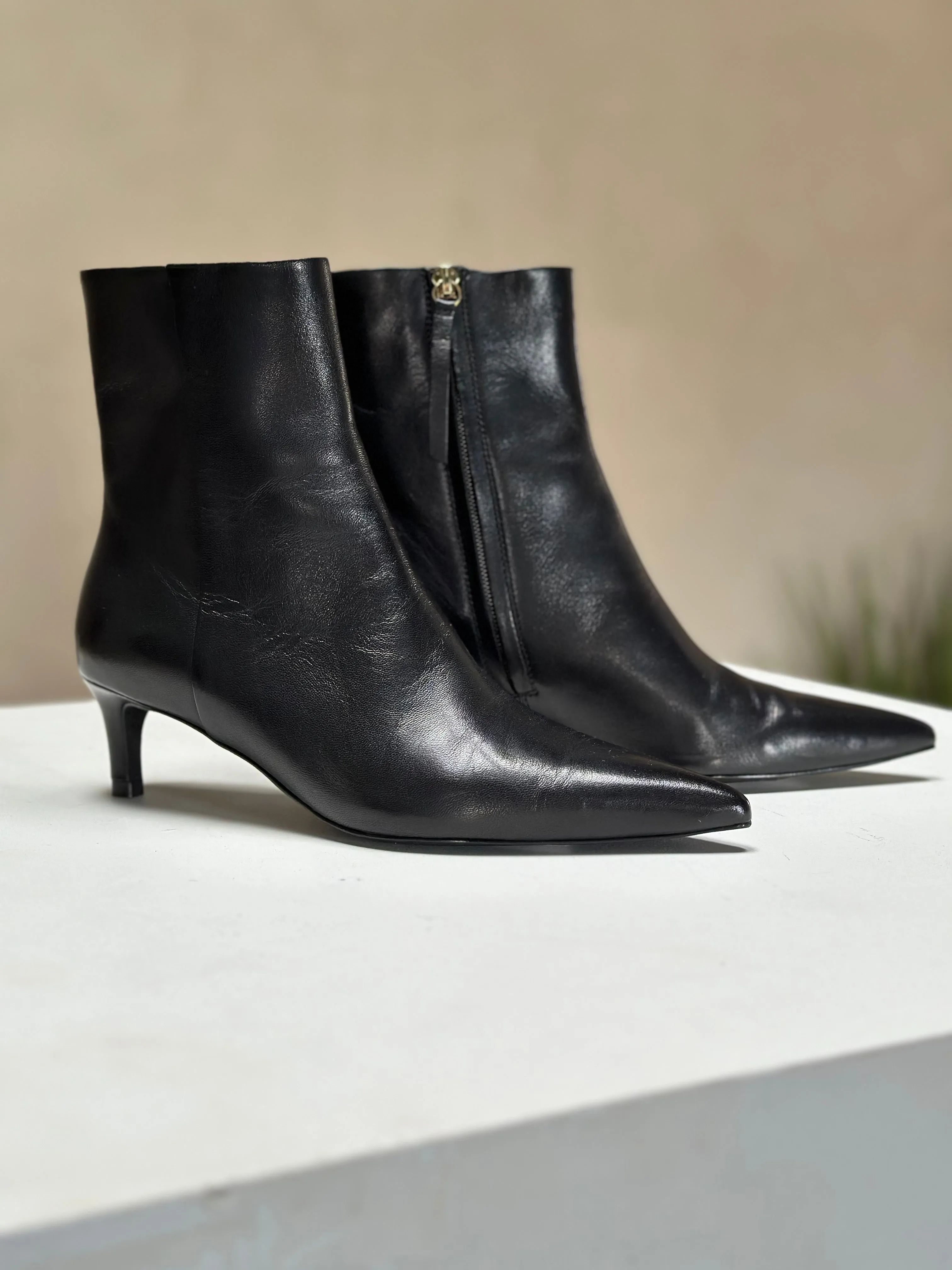 DINNER DATE LEATHER BOOTIE