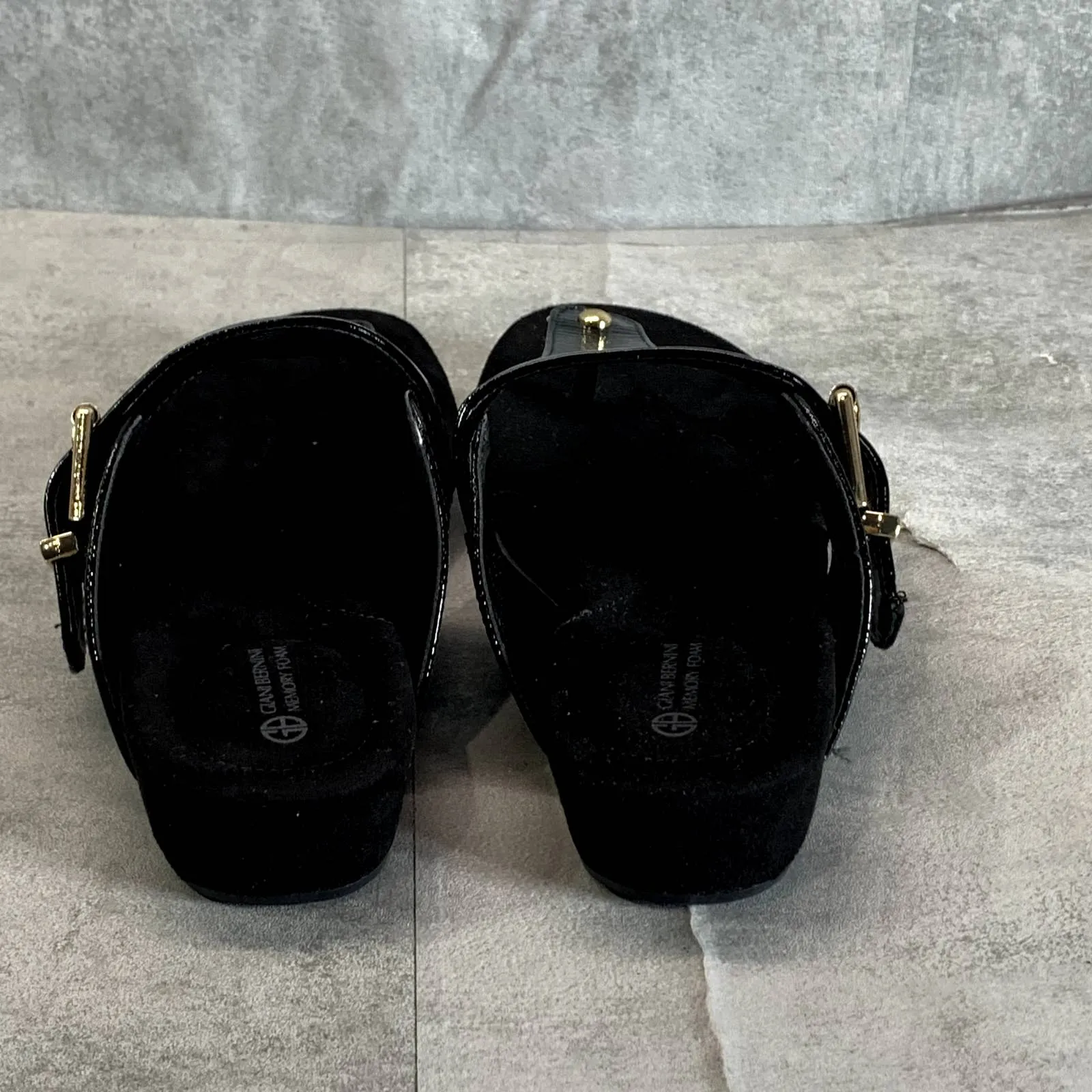 GIANI BERNINI Women's Black Rivver Memory-Foam Wedge Thong Sandals SZ 6