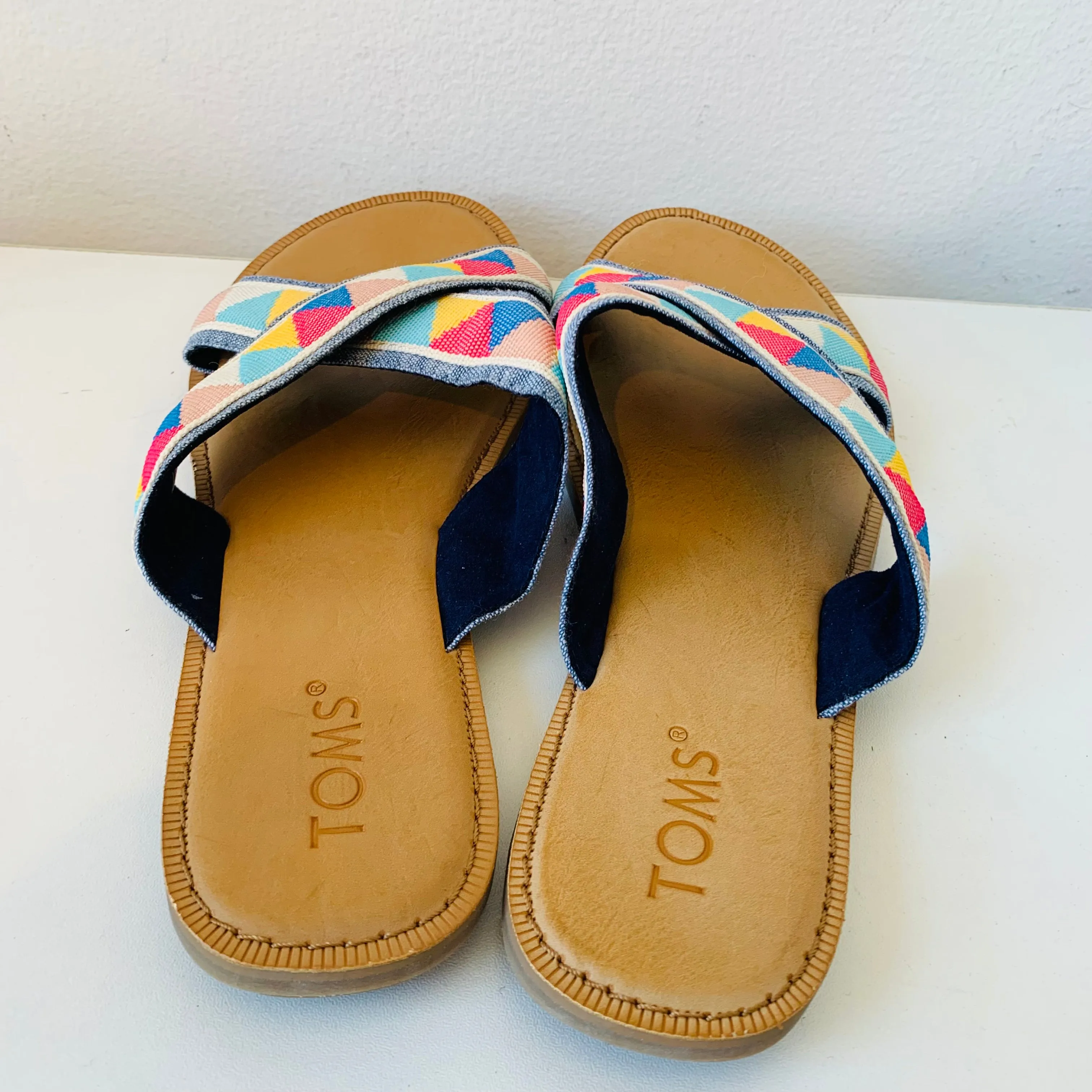 Tom’s Women’s Viv Crisscross Multi Color Flat Slide Sandals Size 9 New