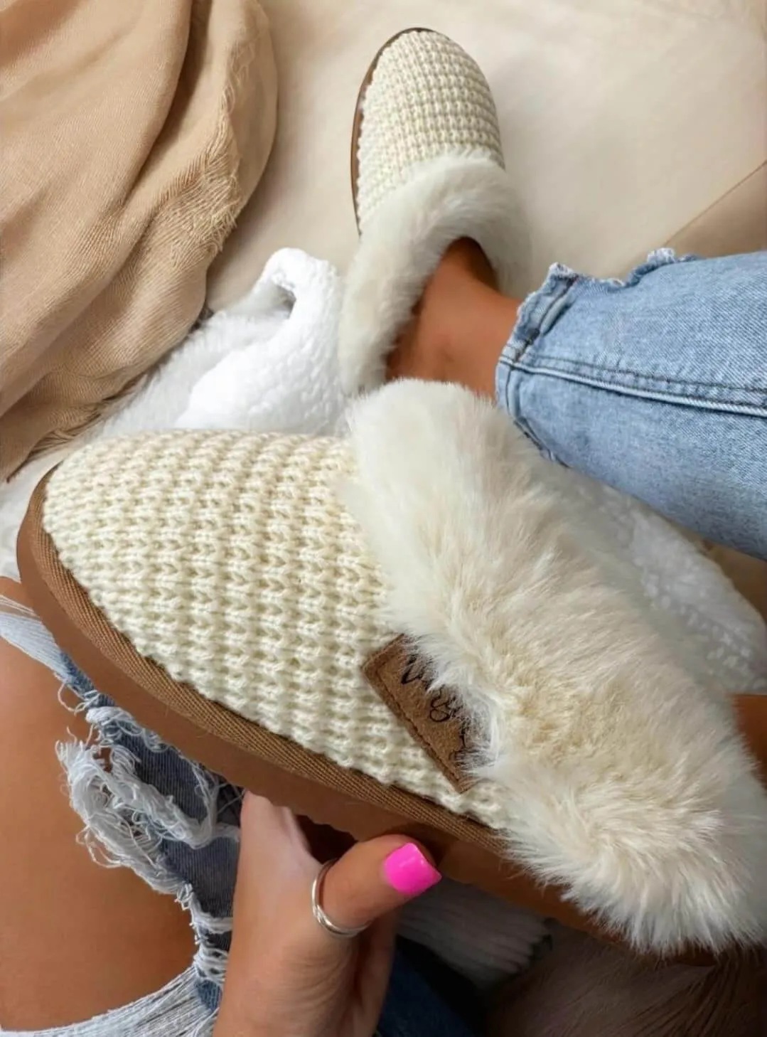 VERY G - SWEATER SHOES